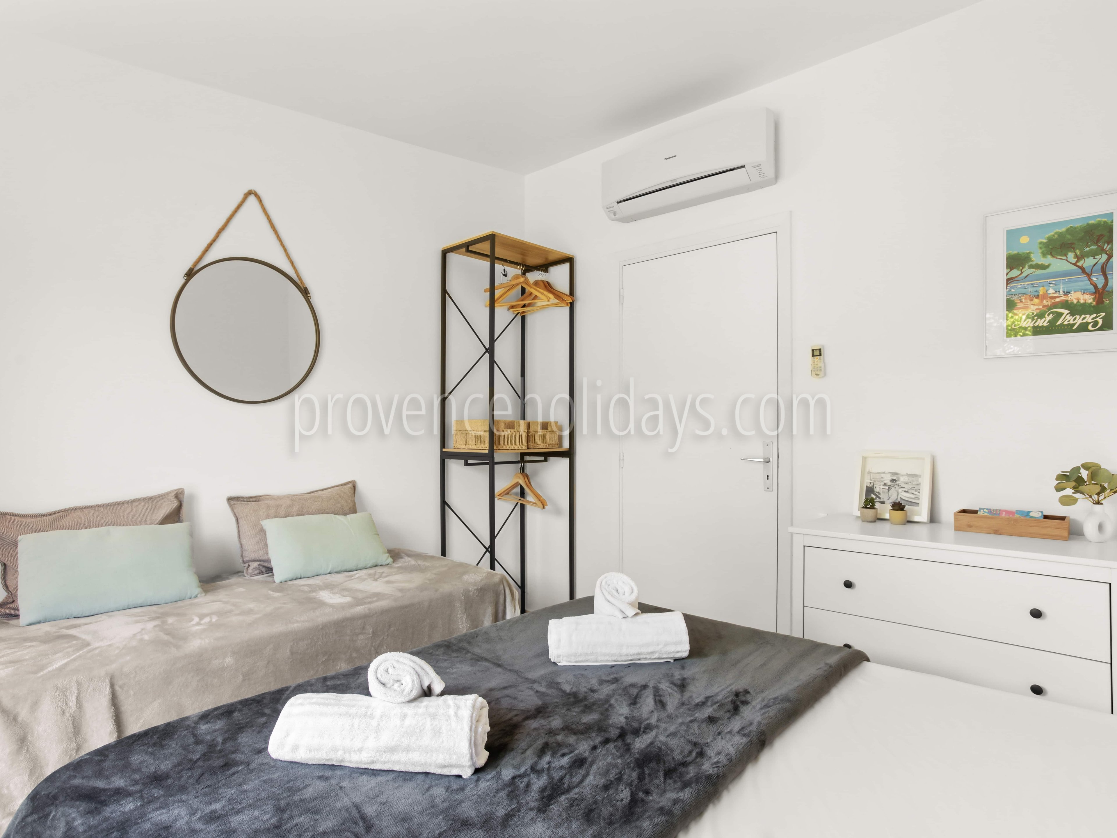 18 - Villa Glory: Villa: Bedroom