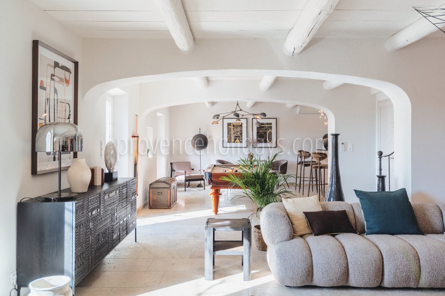 36 - Mas Calisson: Villa: Interior