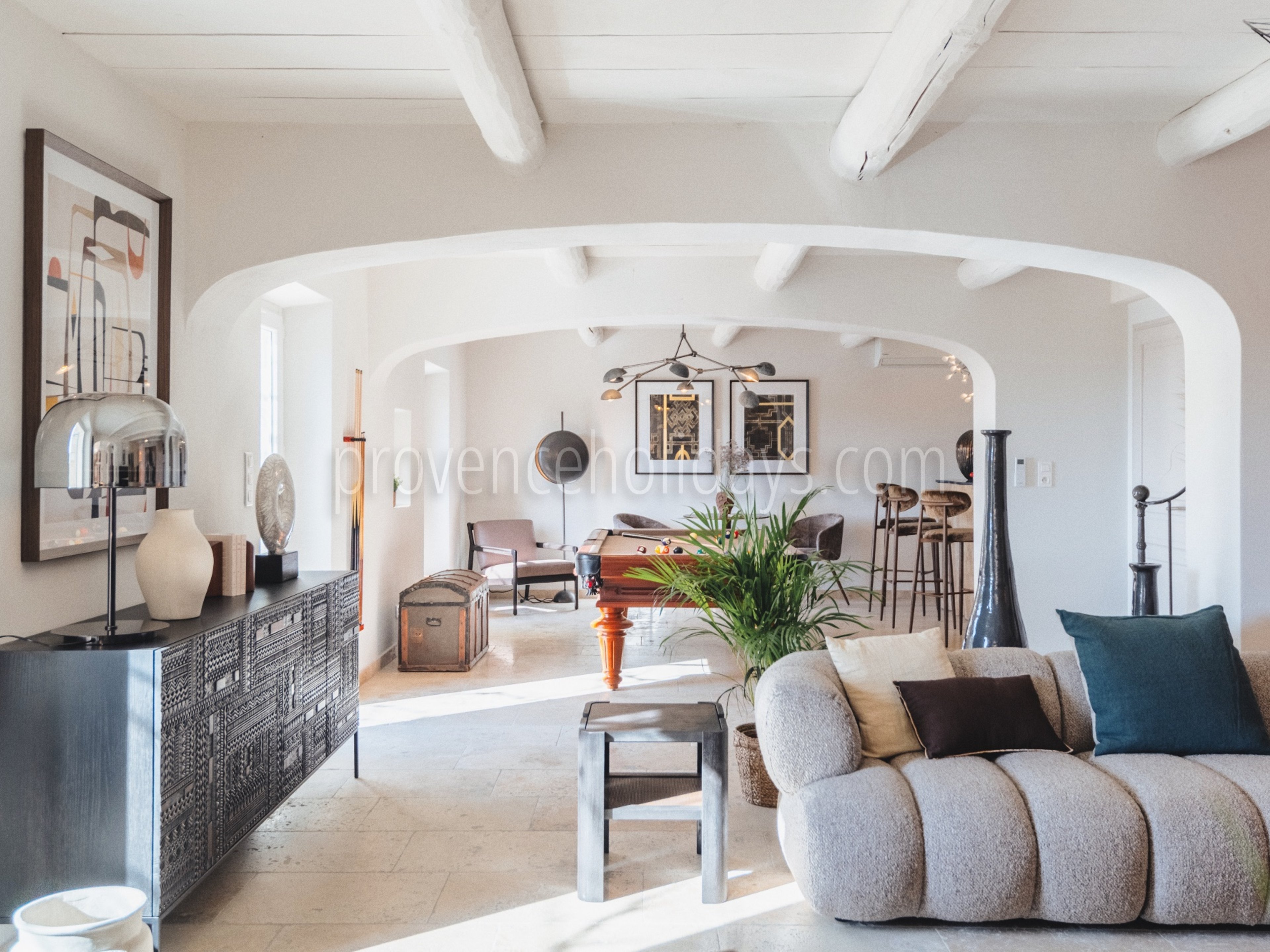 36 - Mas Calisson: Villa: Interior