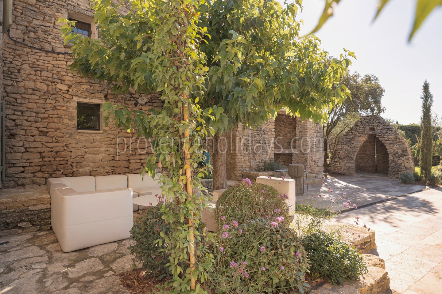 48 - Mas du Verger: Villa: Exterior