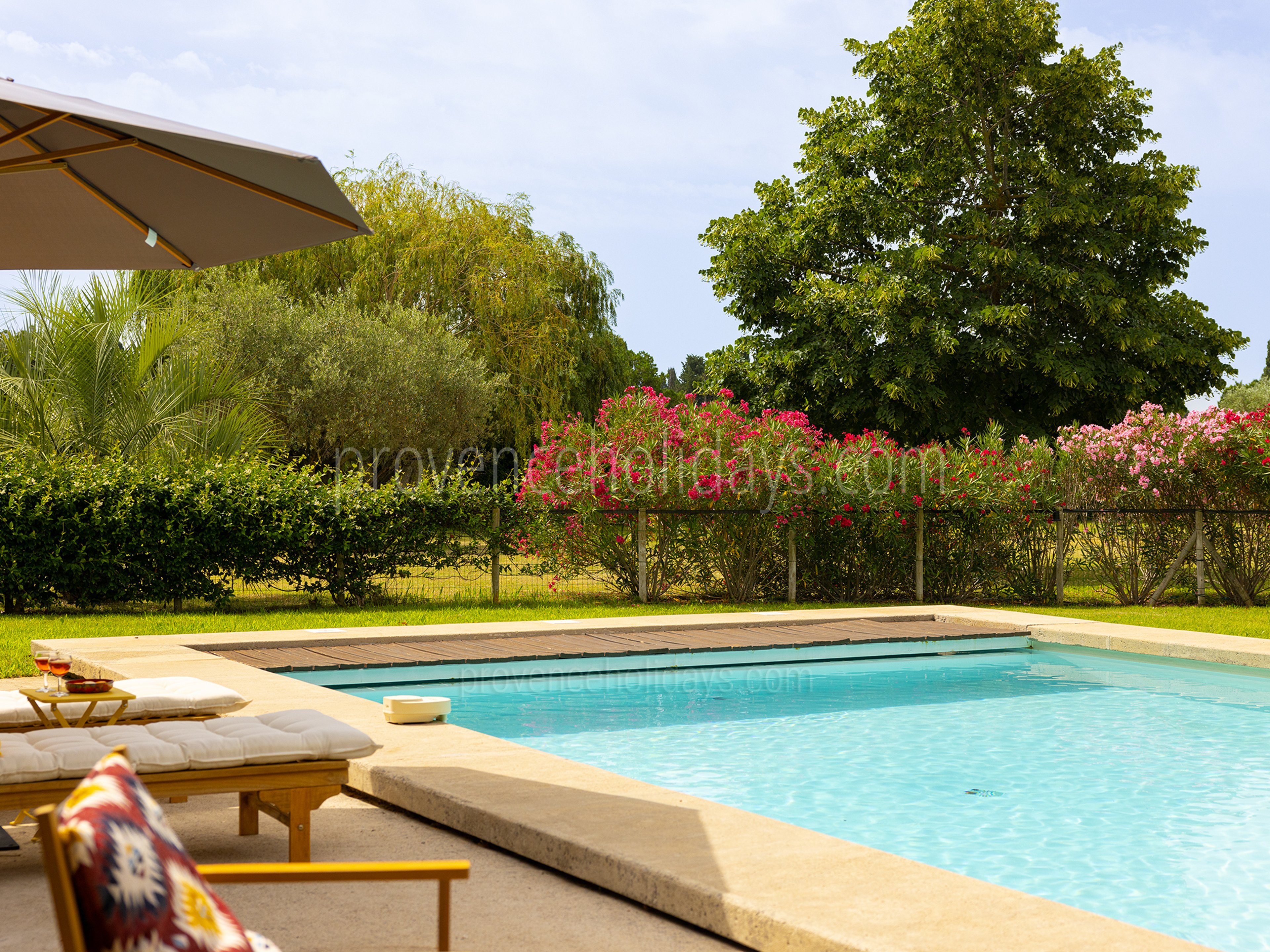 44 - Le Mas d\'Orgon: Villa: Pool