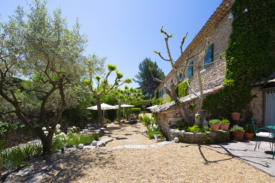 9 - Le Moulin de Gordes: Villa: Exterior