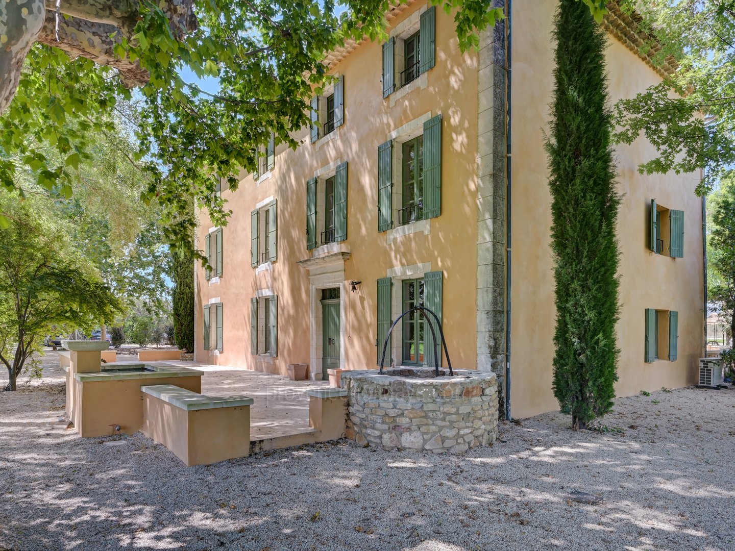 114 - Le Mas de Prestige: Villa: Exterior