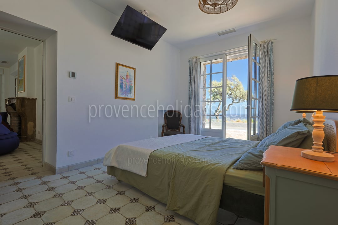 14 - Le Mas de la Garde: Villa: Interior