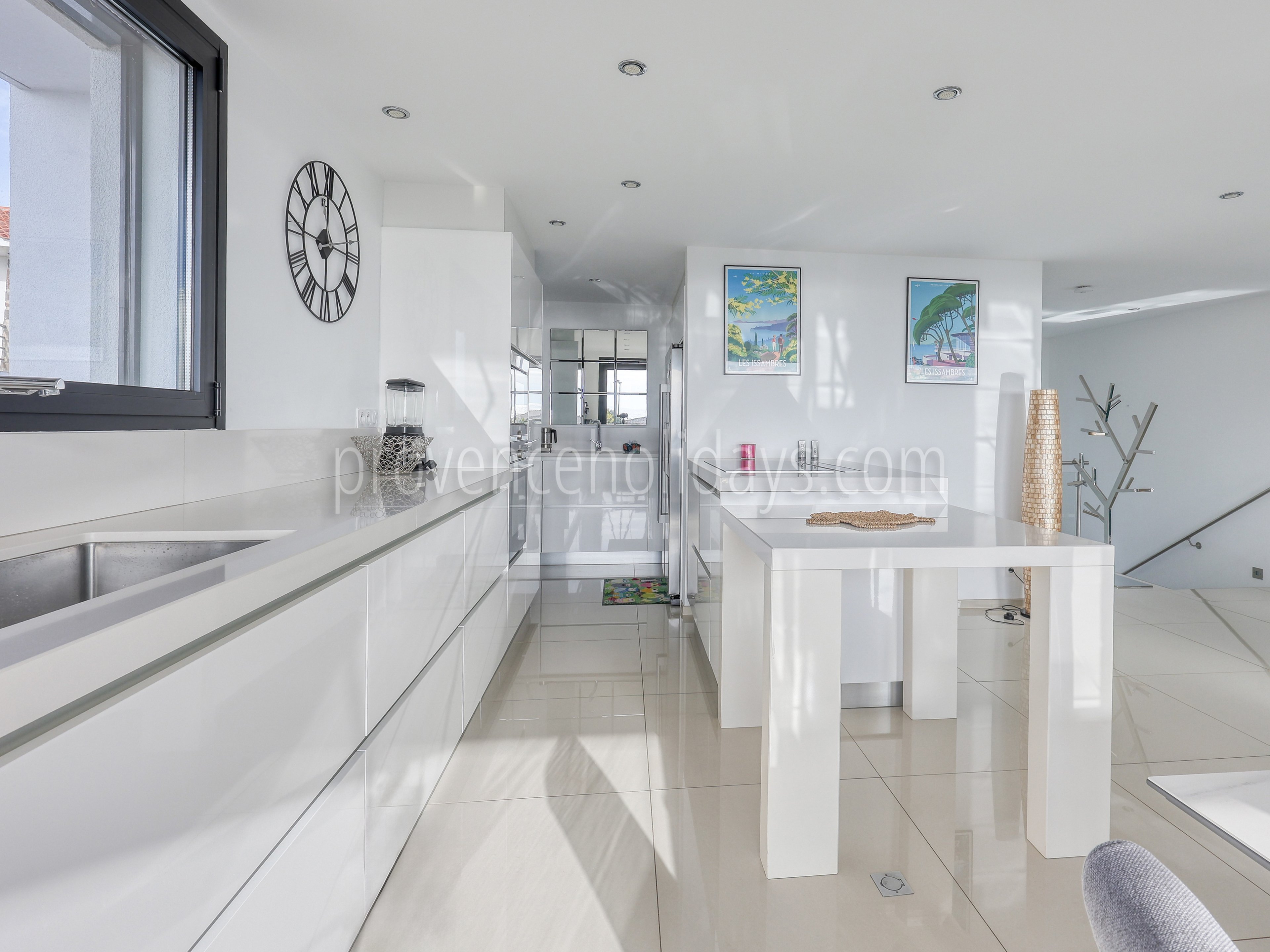 17 - Villa Sea Pearl: Villa: Interior