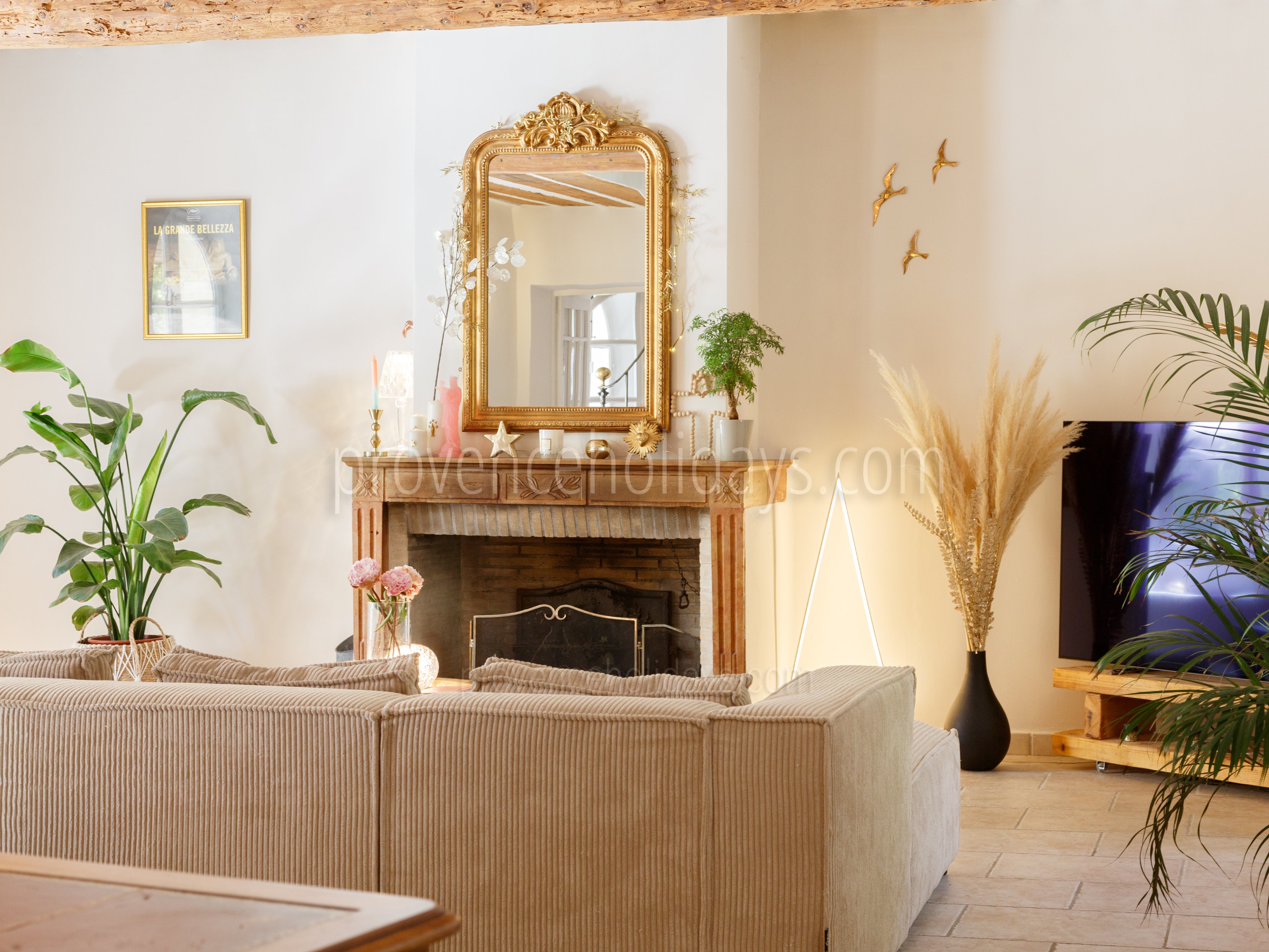 21 - Le Mas Chopin: Villa: Interior