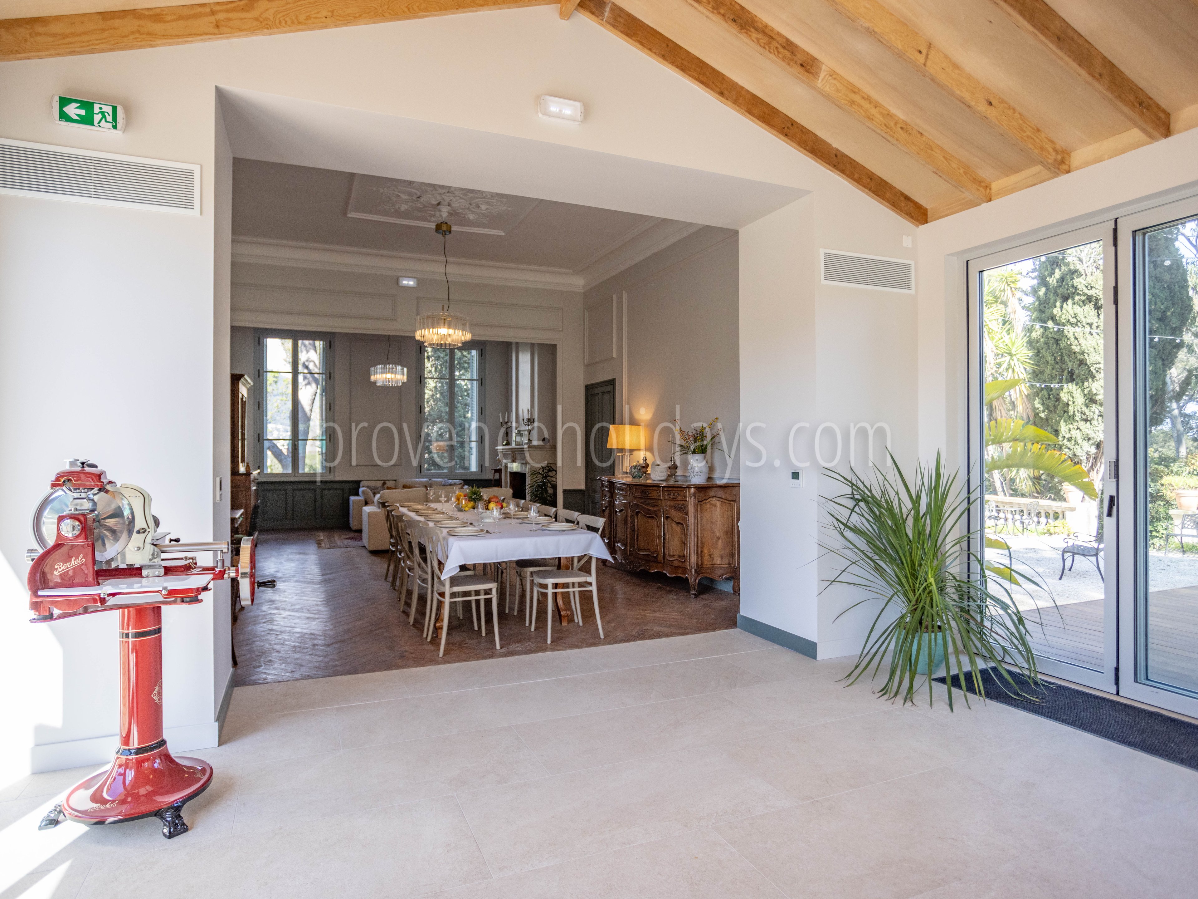 27 - Domaine Ora: Villa: Interior