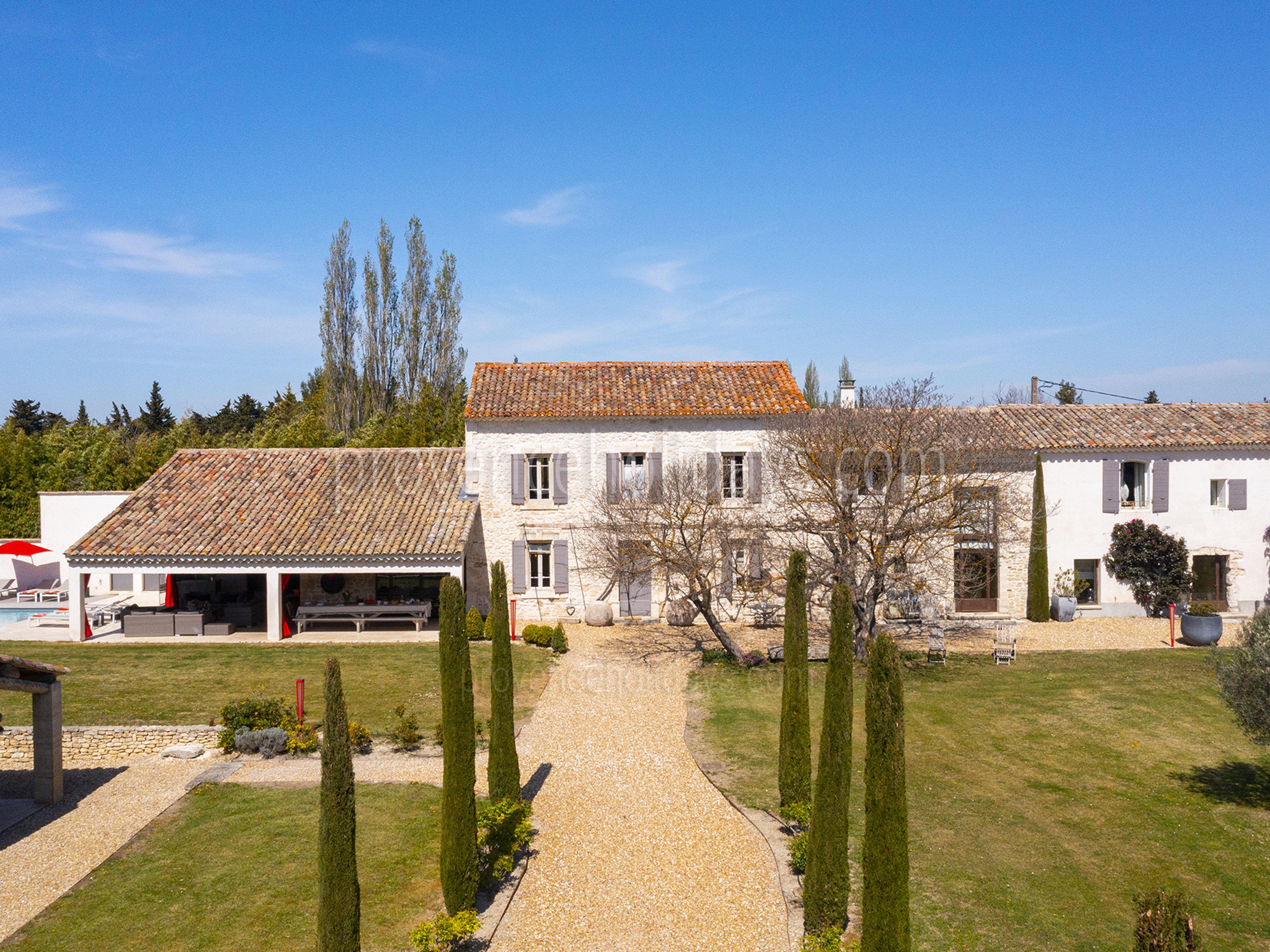 10 - Mas des Vignes: Villa: Exterior
