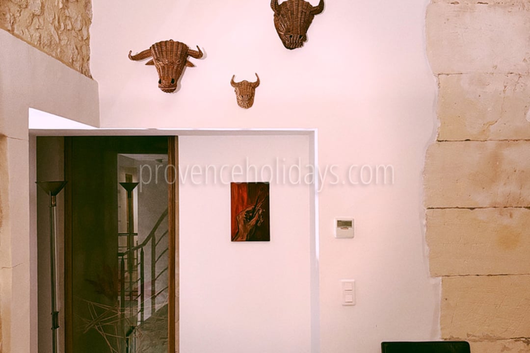 136 - Mas Vigueirat: Villa: Interior