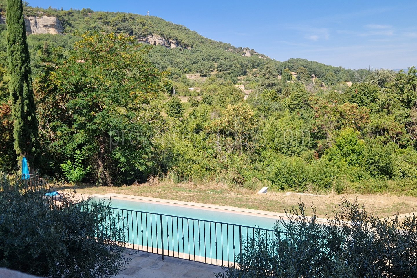 3 - Mas de Bellevue: Villa: Pool