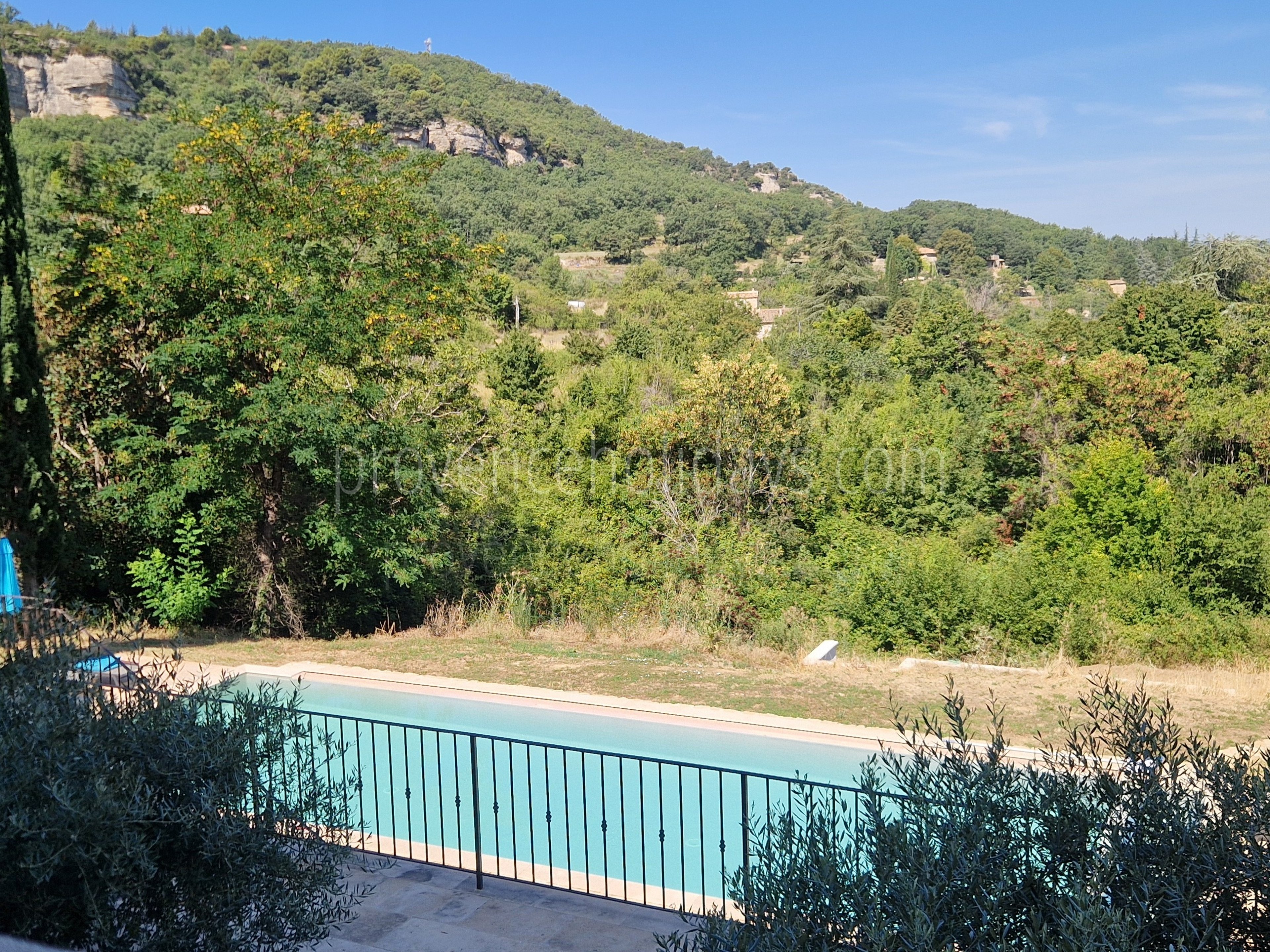 3 - Mas de Bellevue: Villa: Pool