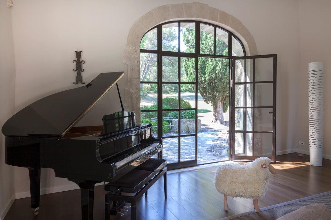 55 - Mas du Pianiste: Villa: Interior