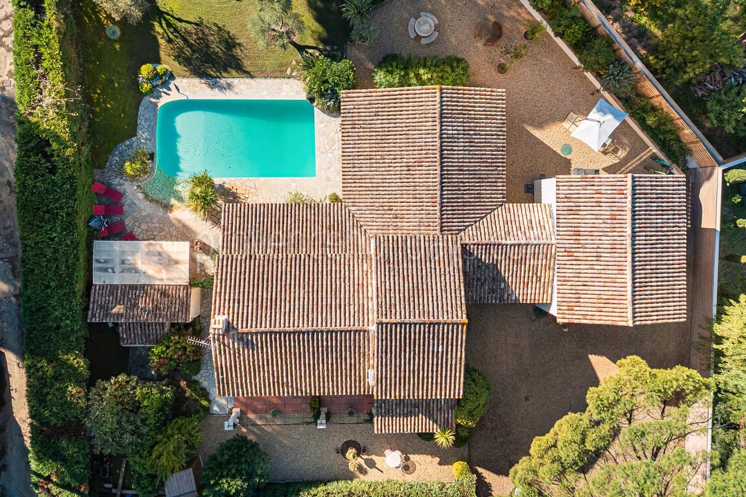 6 - Villa avec maison d’invités à Grimaud: Villa: Exterior
