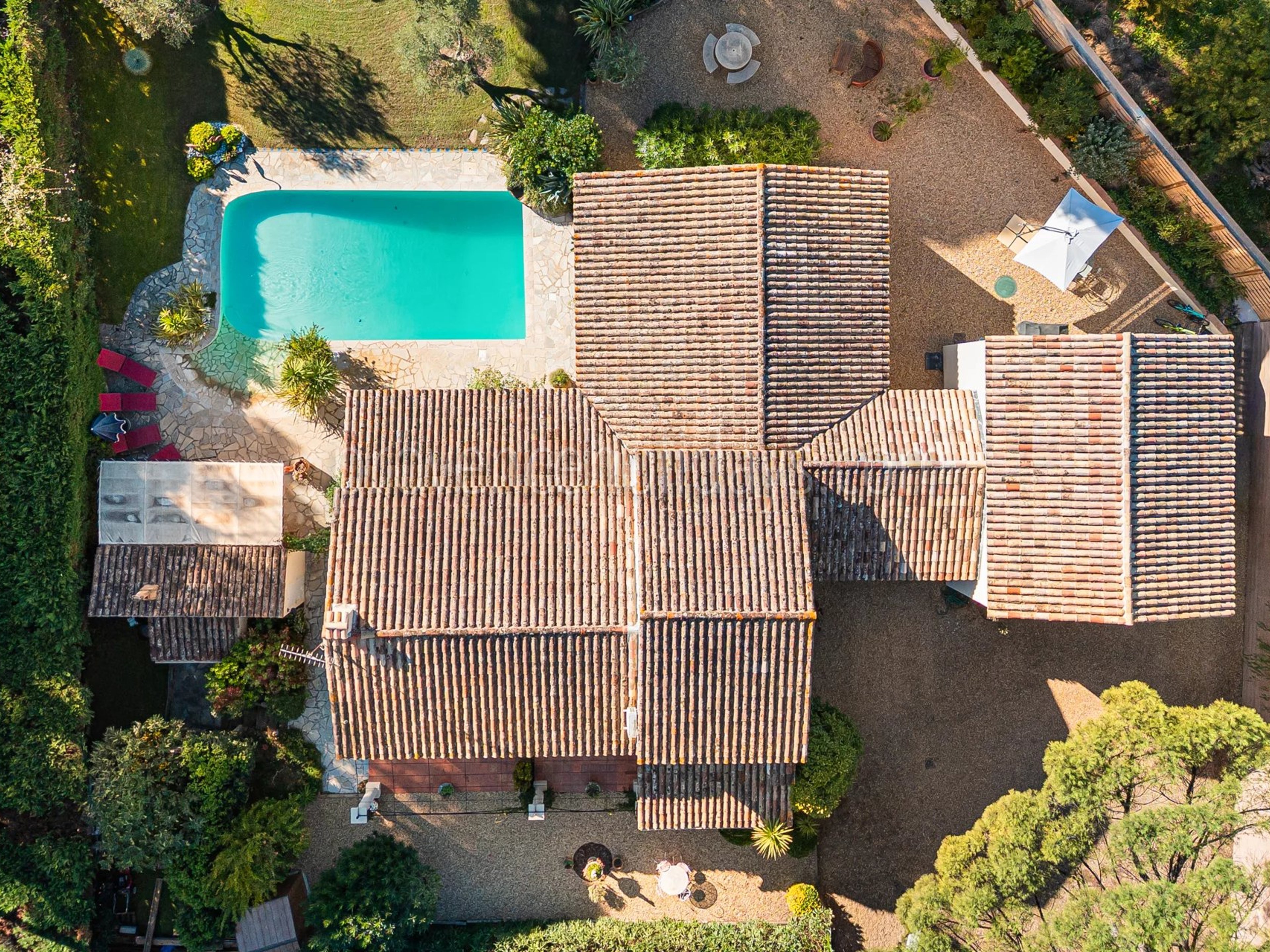 6 - Villa avec maison d’invités à Grimaud: Villa: Exterior