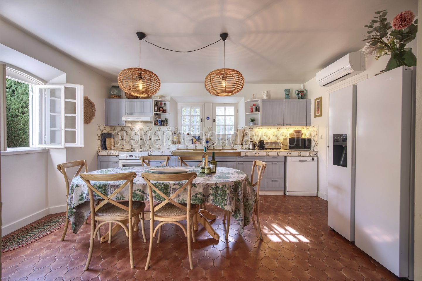 15 - Le Dolmen du Midi: Villa: Interior