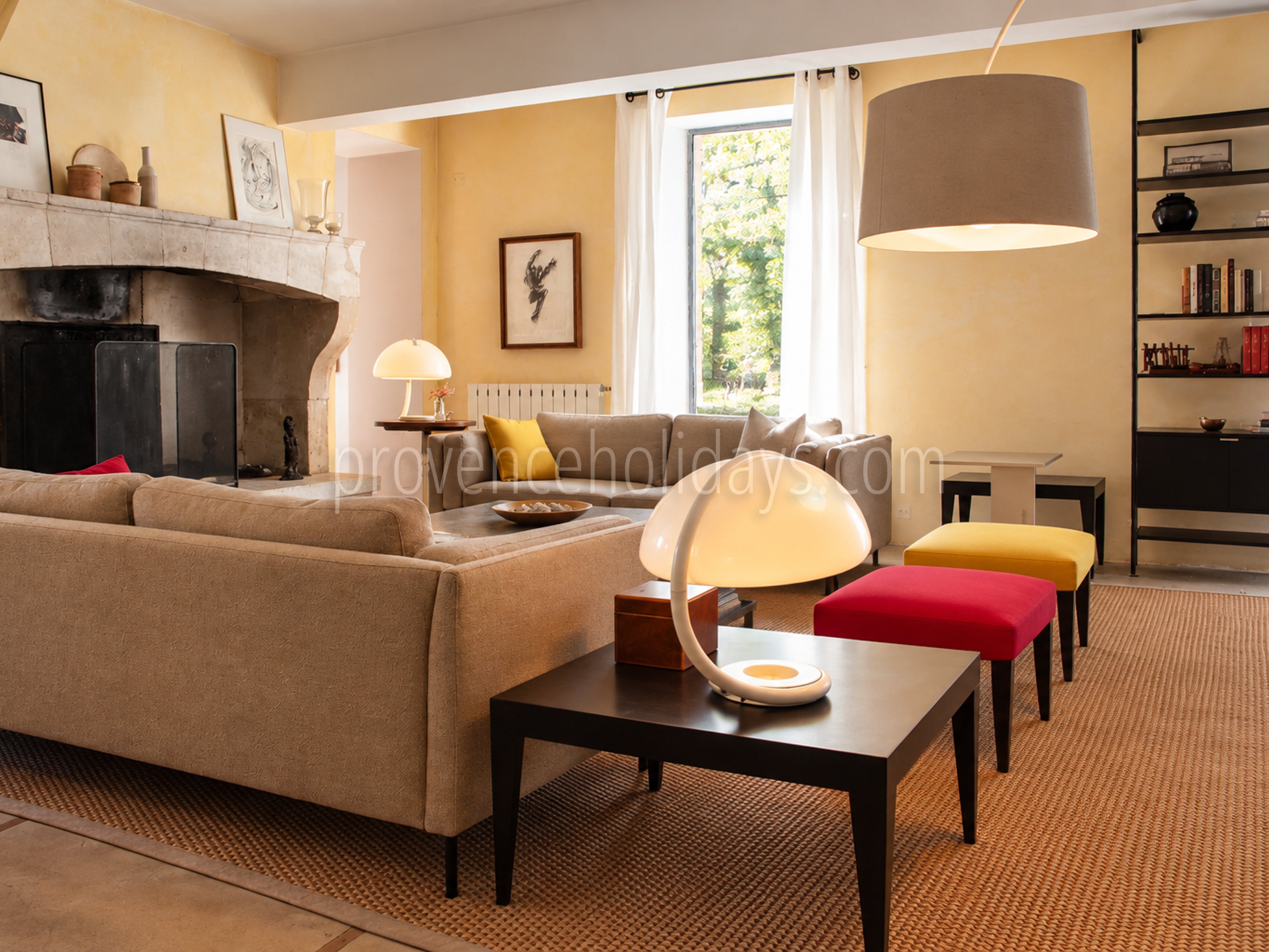 24 - Authentic farmhouse in Saint-Rémy-de-Provence: Villa: Interior