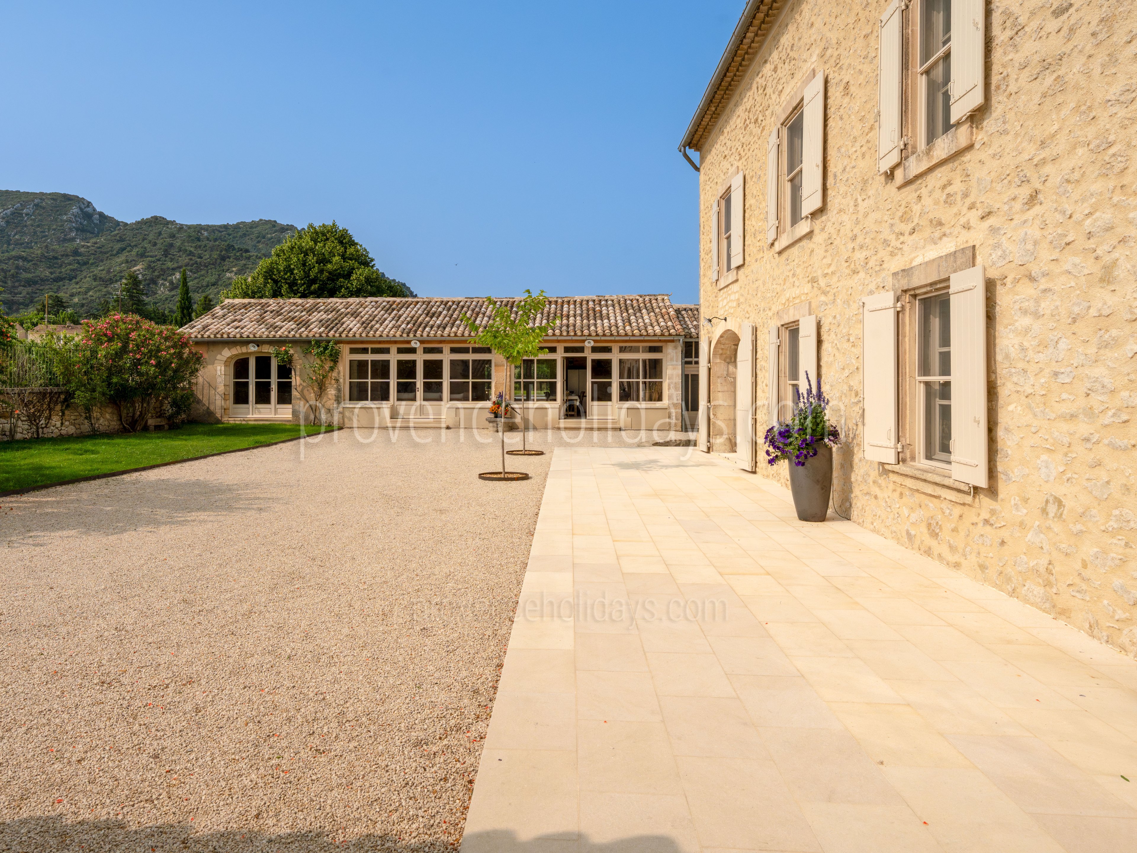 11 - L\'art de vivre: Villa: Exterior
