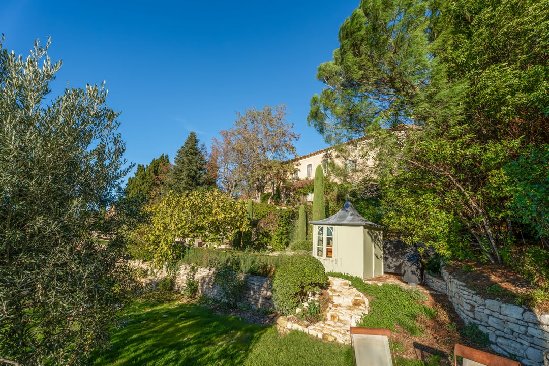17 - 18e-eeuwse Bastide met uitzicht op de Luberon te koop - Bonnieux: Villa: Exterior