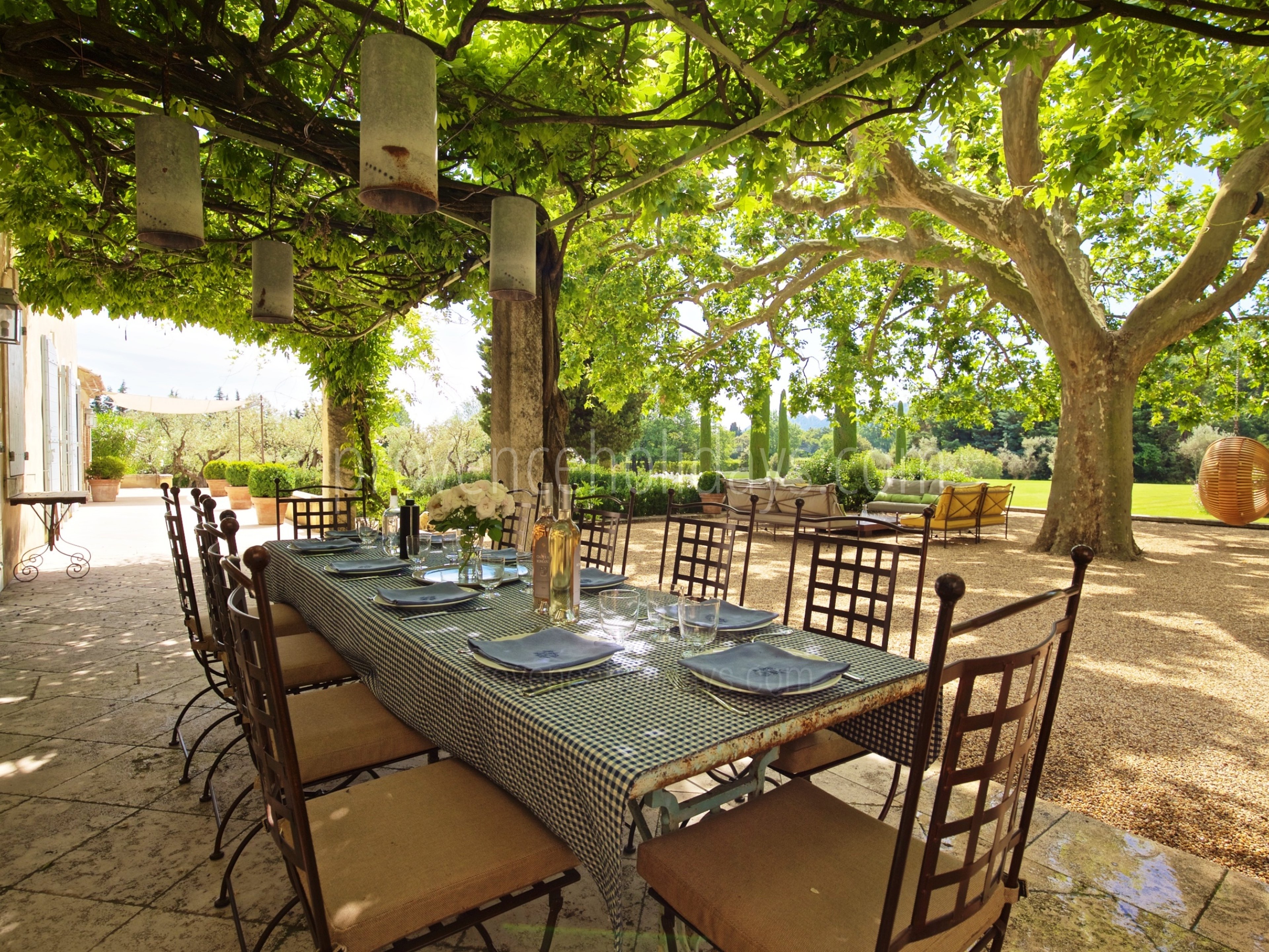 9 - Mas Provence: Villa: Exterior