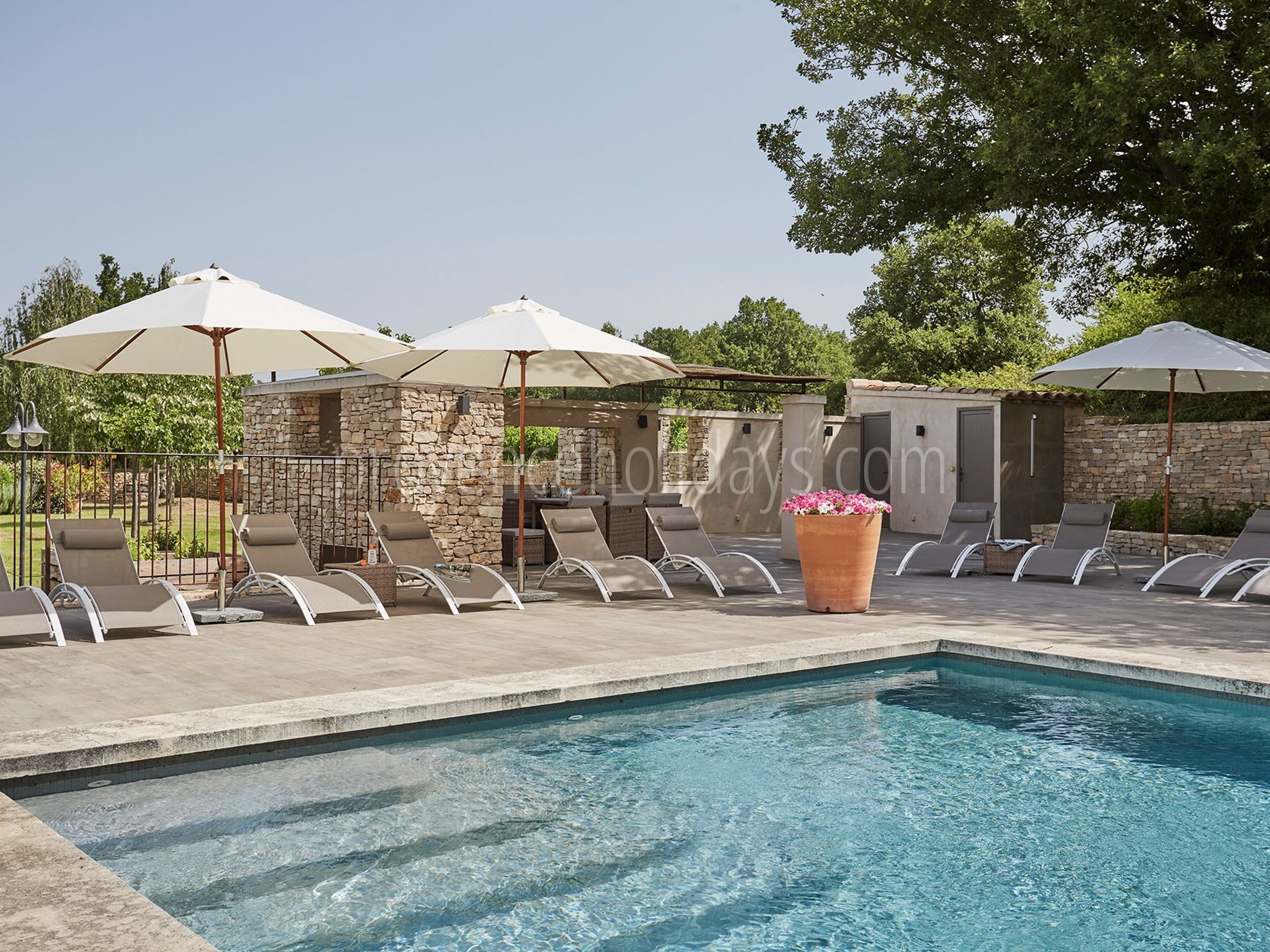 1 - L’Orée des Lavandes: Villa: Pool