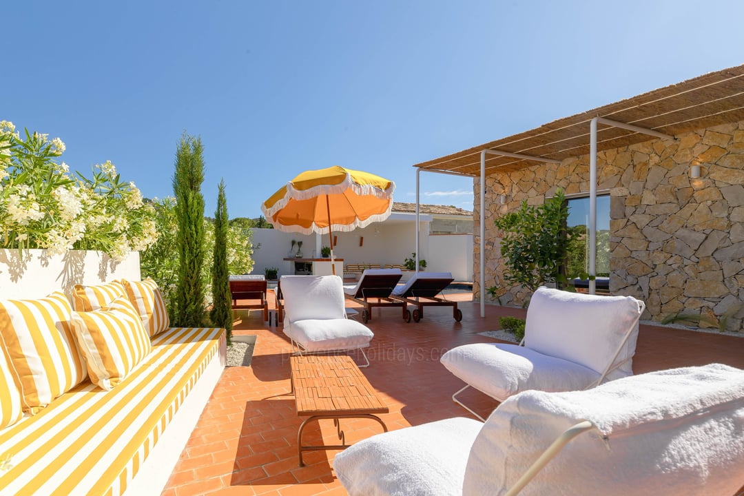 21 - Maison Bardot: Villa: Exterior