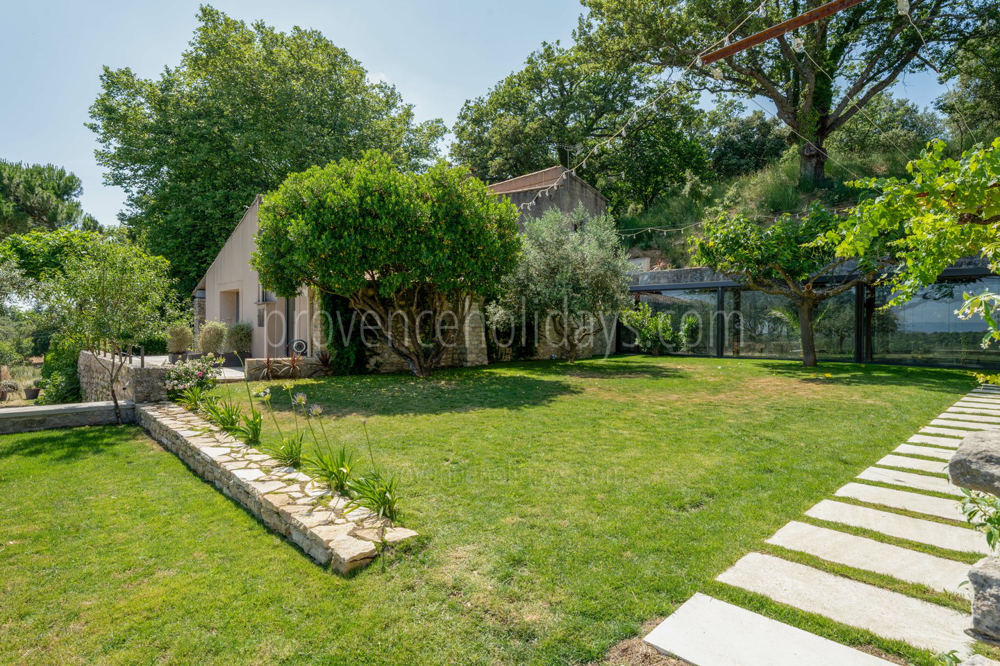 45 - Domaine de la Bouisse: Villa: Exterior