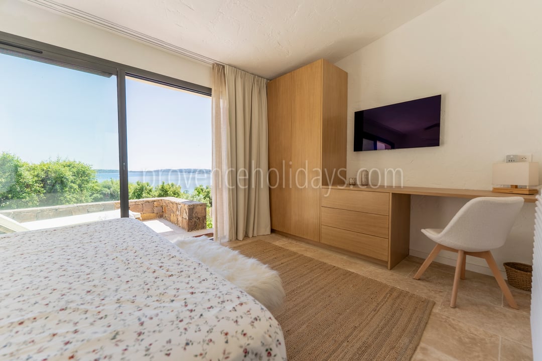 9 - Villa Lagon: Villa: Bedroom