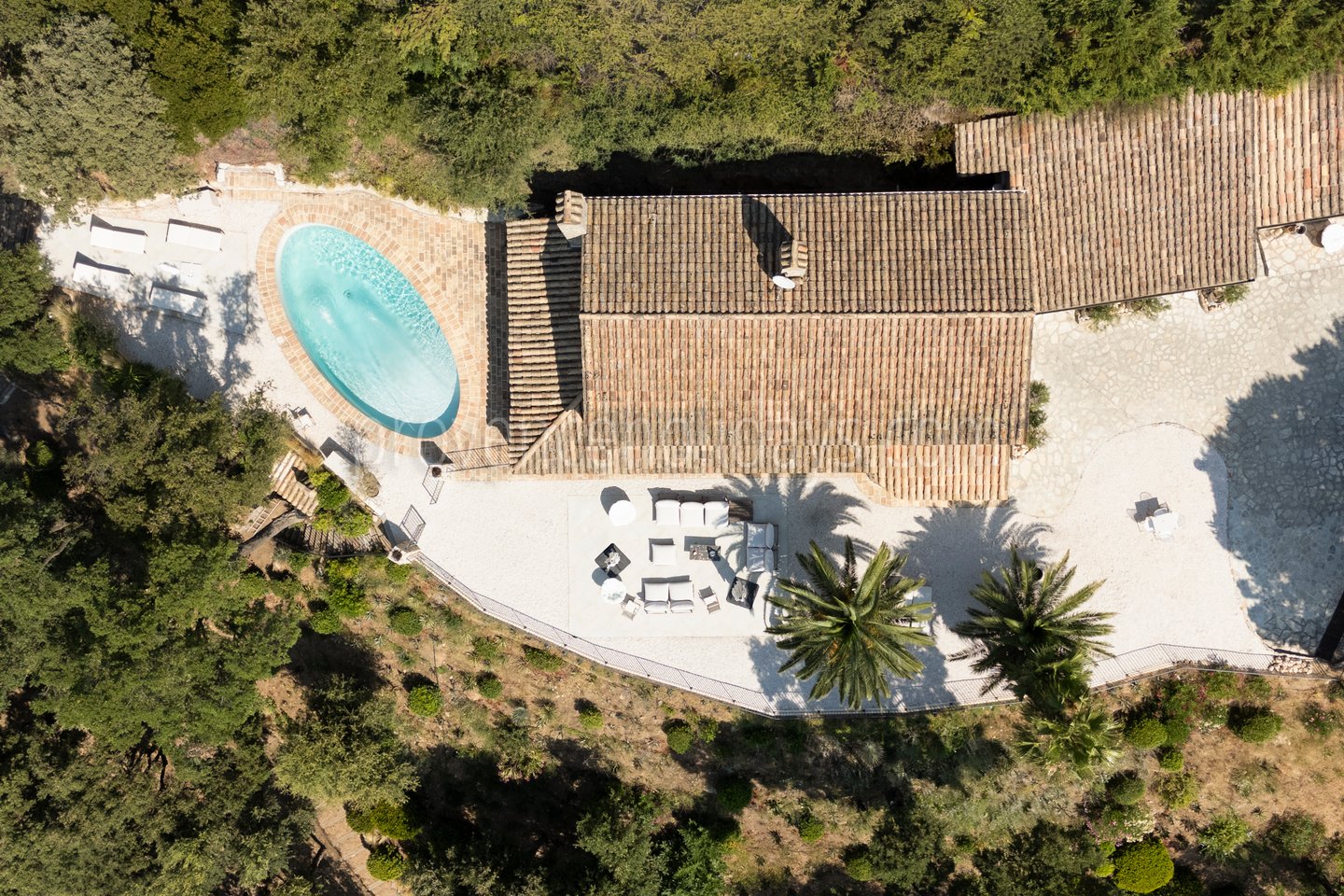 21 - Villa Rose: Villa: Exterior
