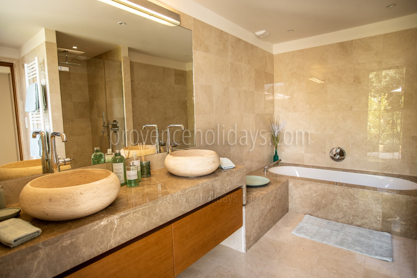 9 - Villa Bartole: Villa: Bathroom
