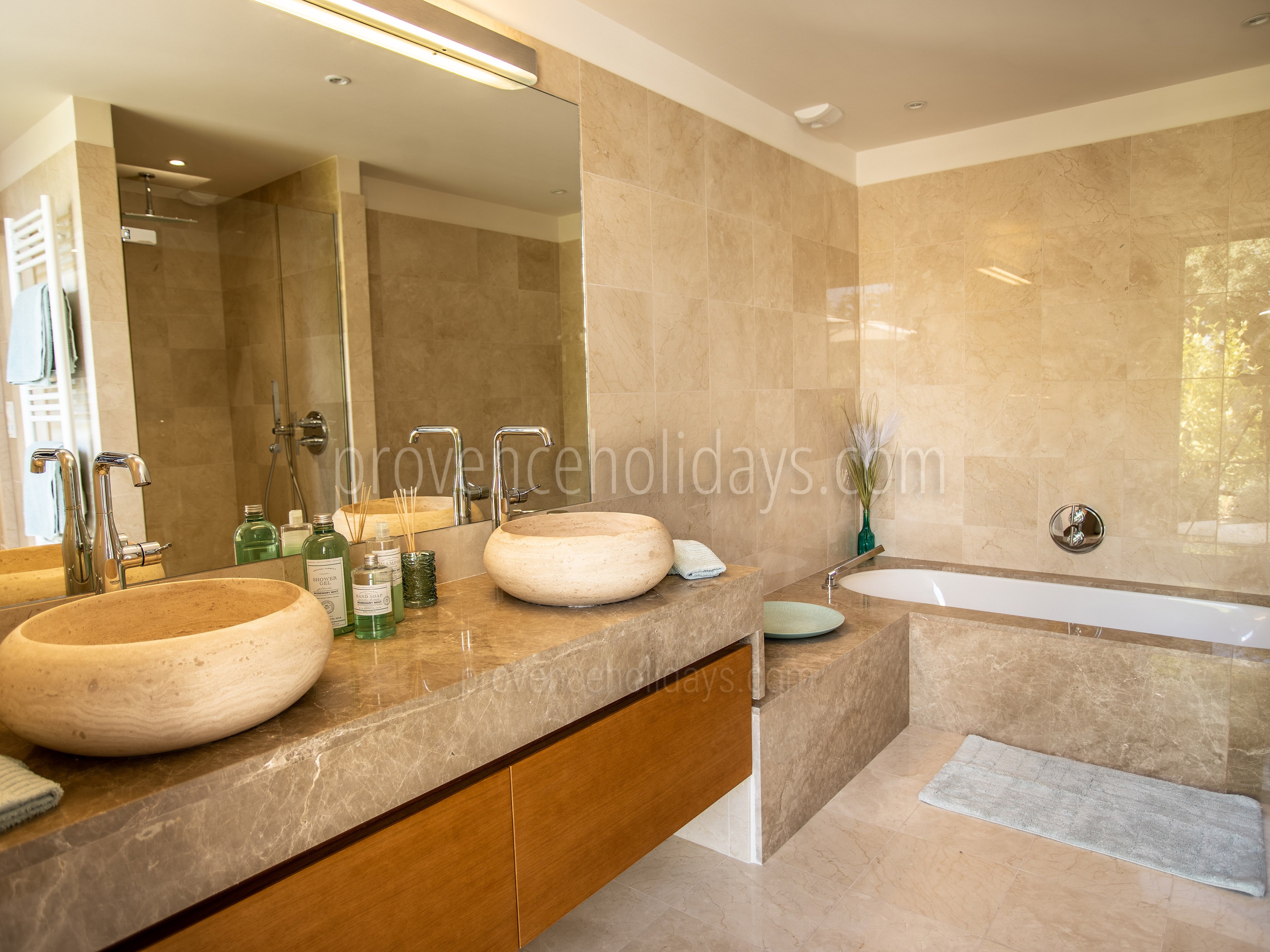 9 - Villa Bartole: Villa: Bathroom