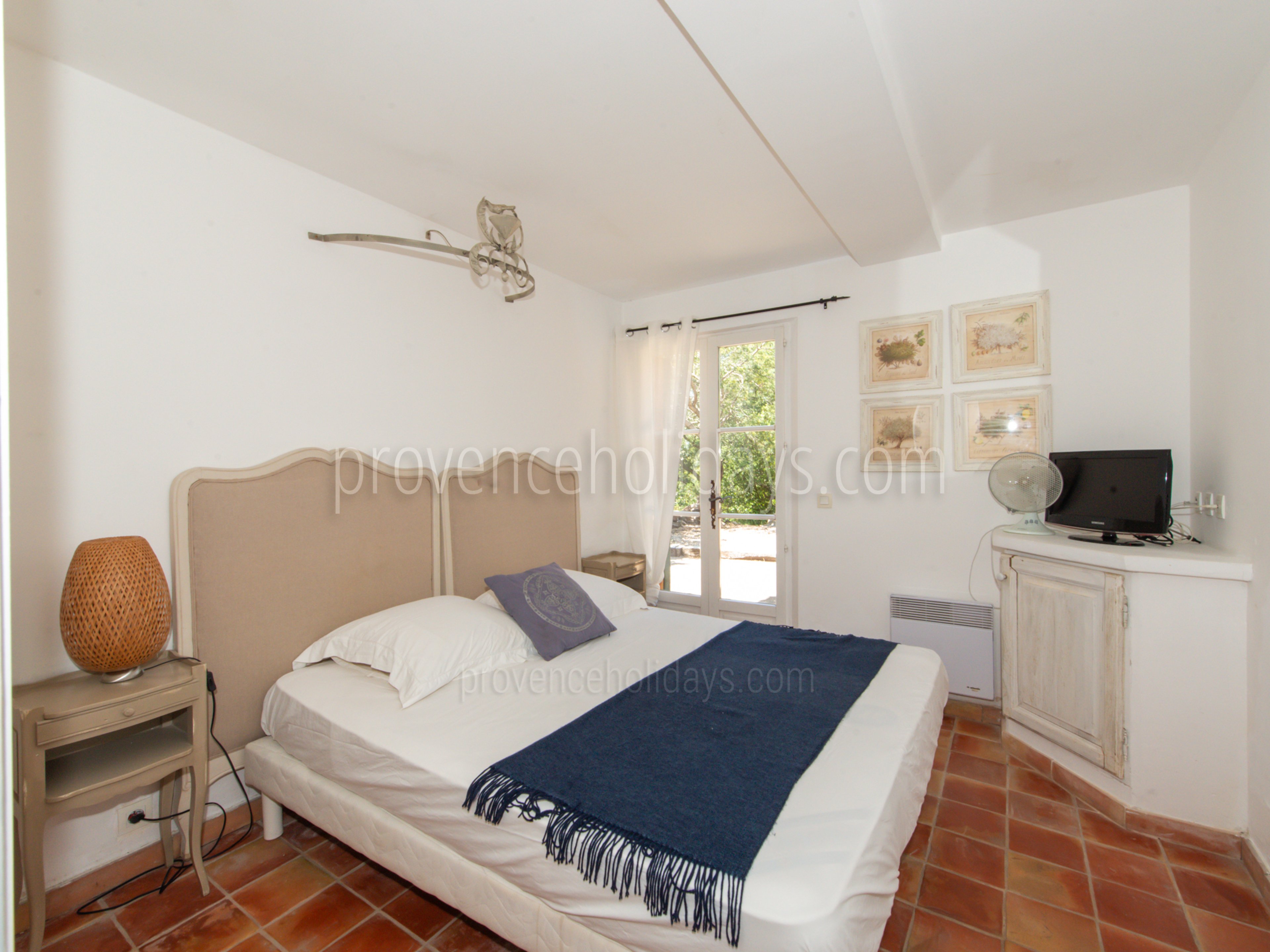 11 - Villa Valcampagne: Villa: Bedroom