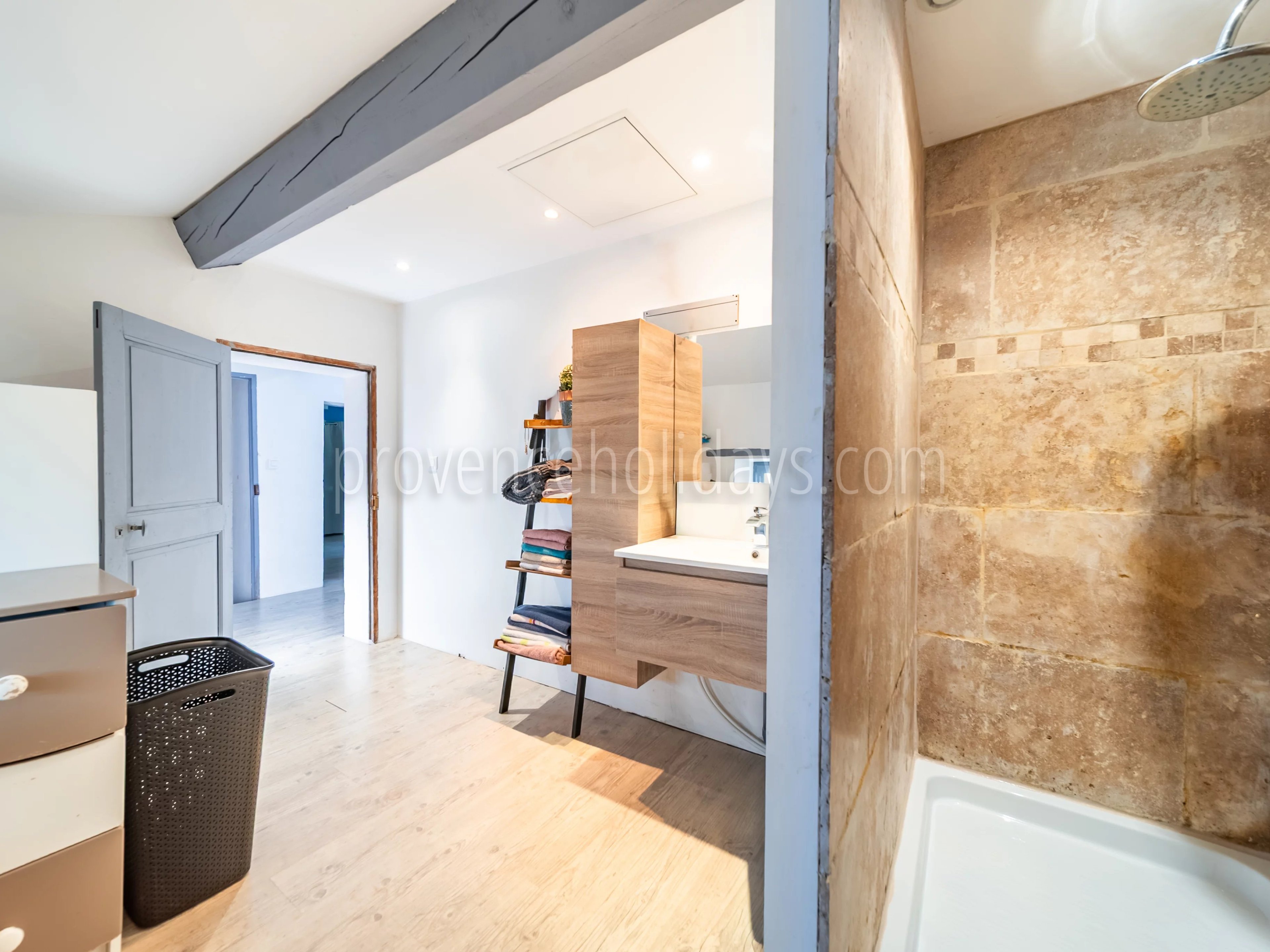 17 - Mas with pool in Bonnieux: Villa: Interior