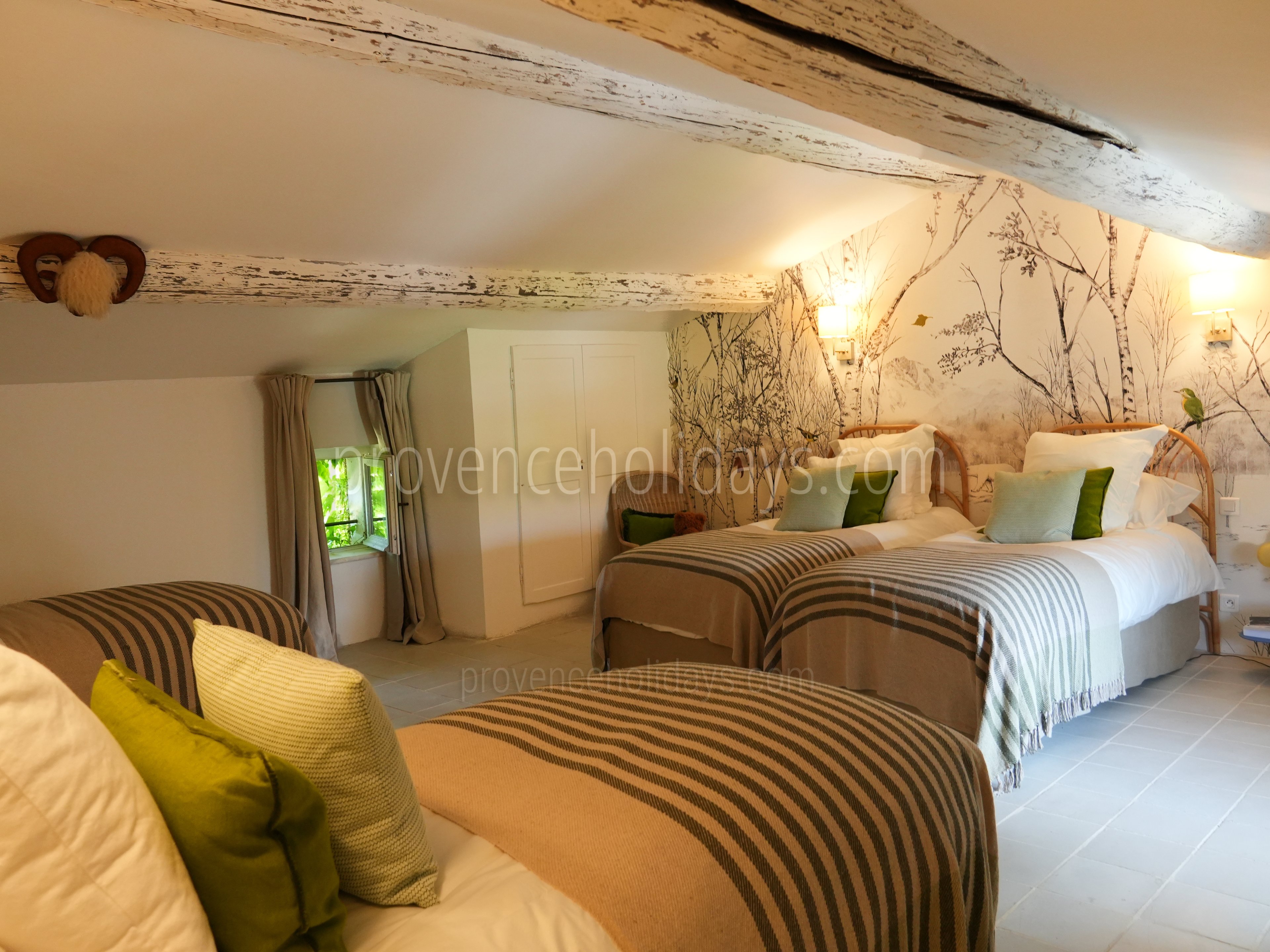 42 - Domaine du Grand Chêne: Villa: Bedroom