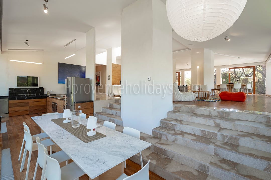 18 - Villa Tahiti: Villa: Interior