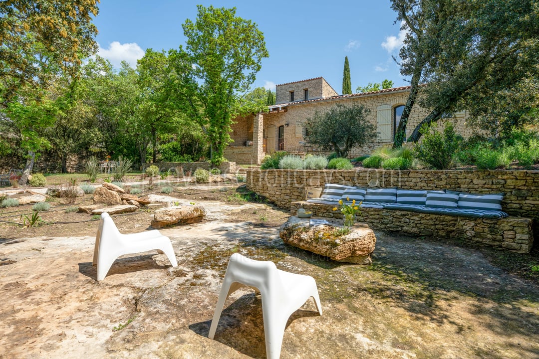 66 - Mas des Chênes Blancs: Villa: Exterior
