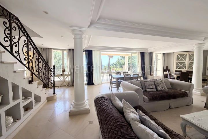 10 - Villa mit Kamin in Cavalaire-sur-Mer: Villa: Interior