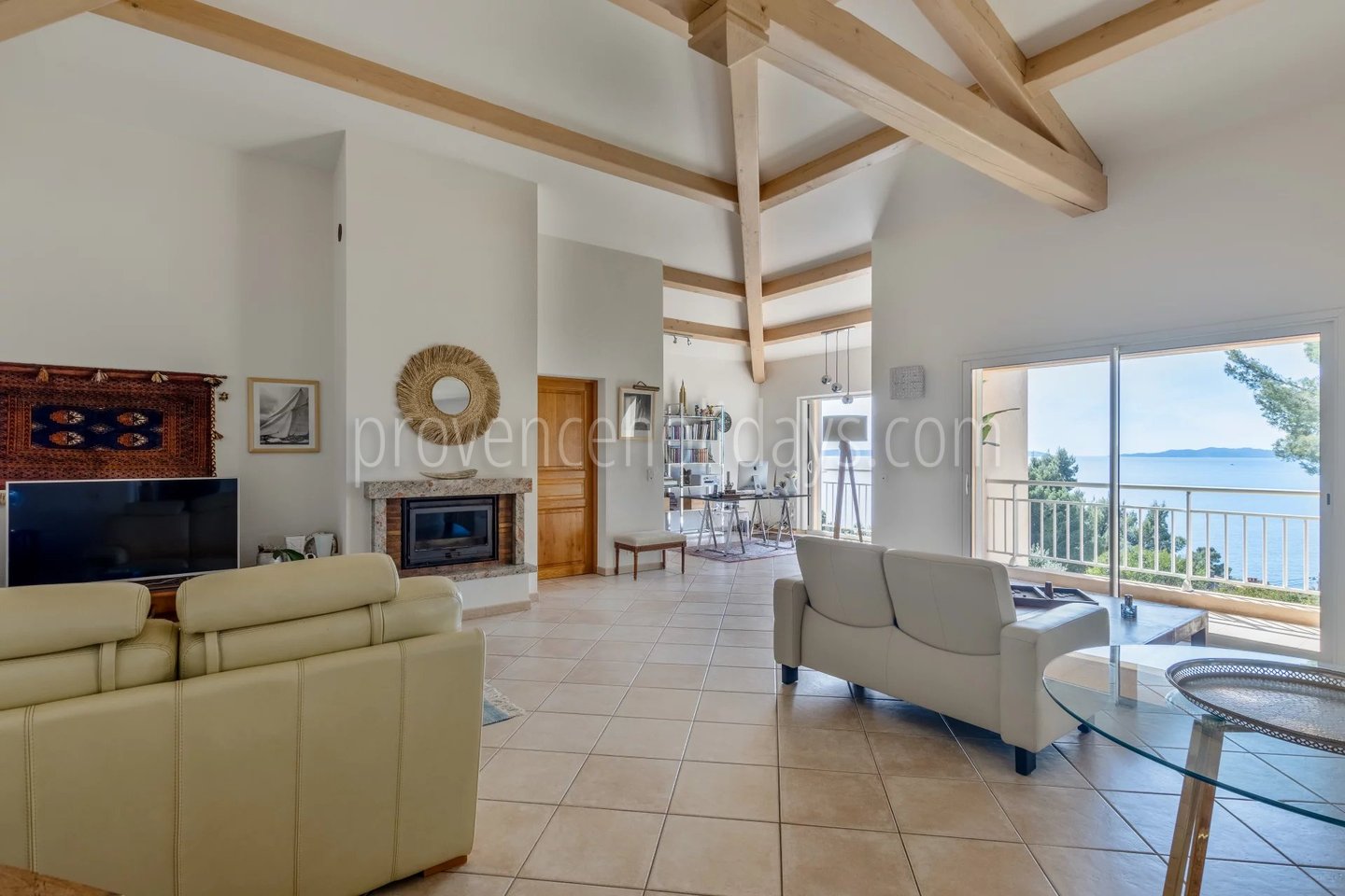 20 - Villa en bord de mer au Lavandou: Villa: Interior