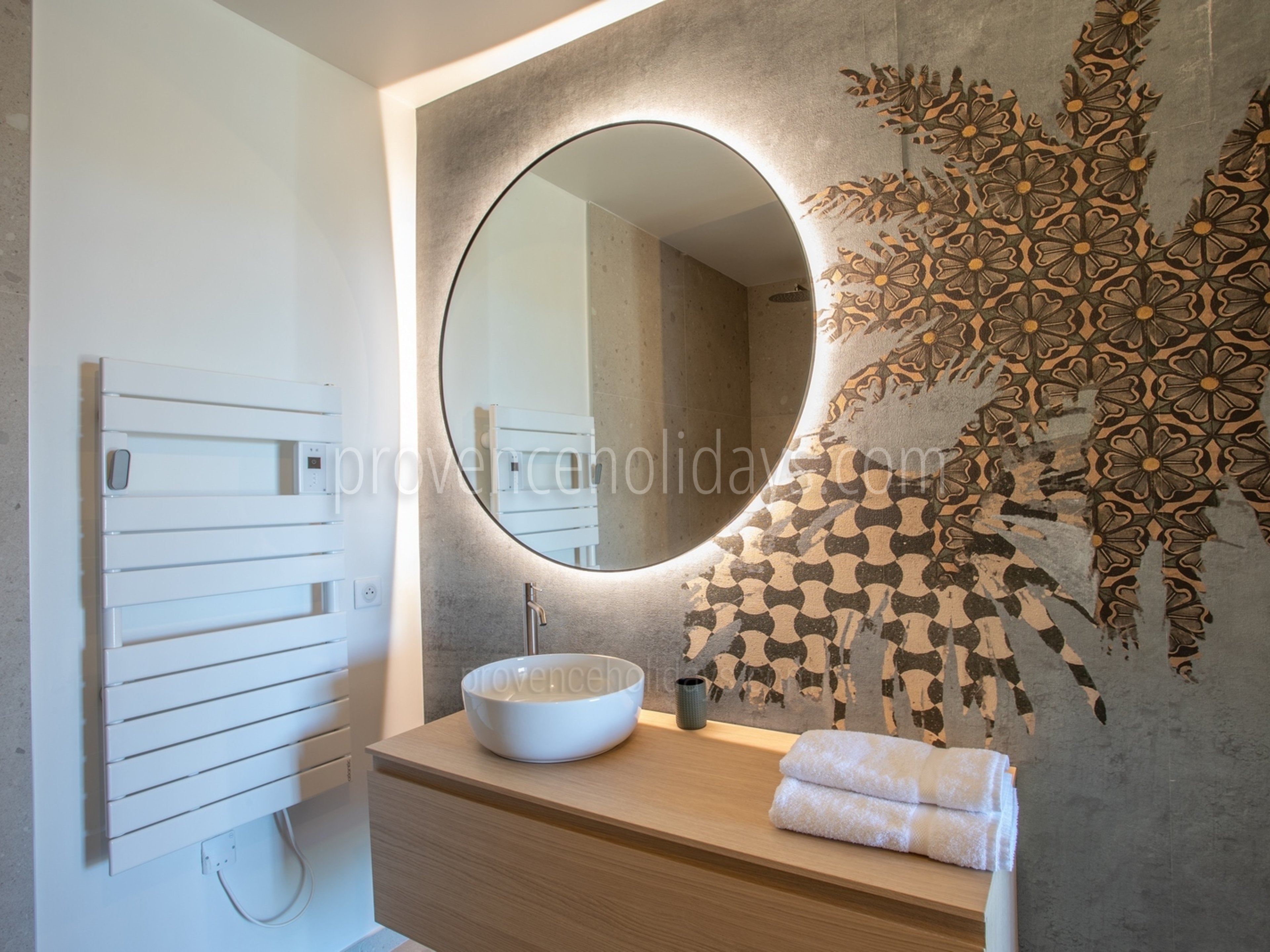 70 - Villa du Var: Villa: Bathroom