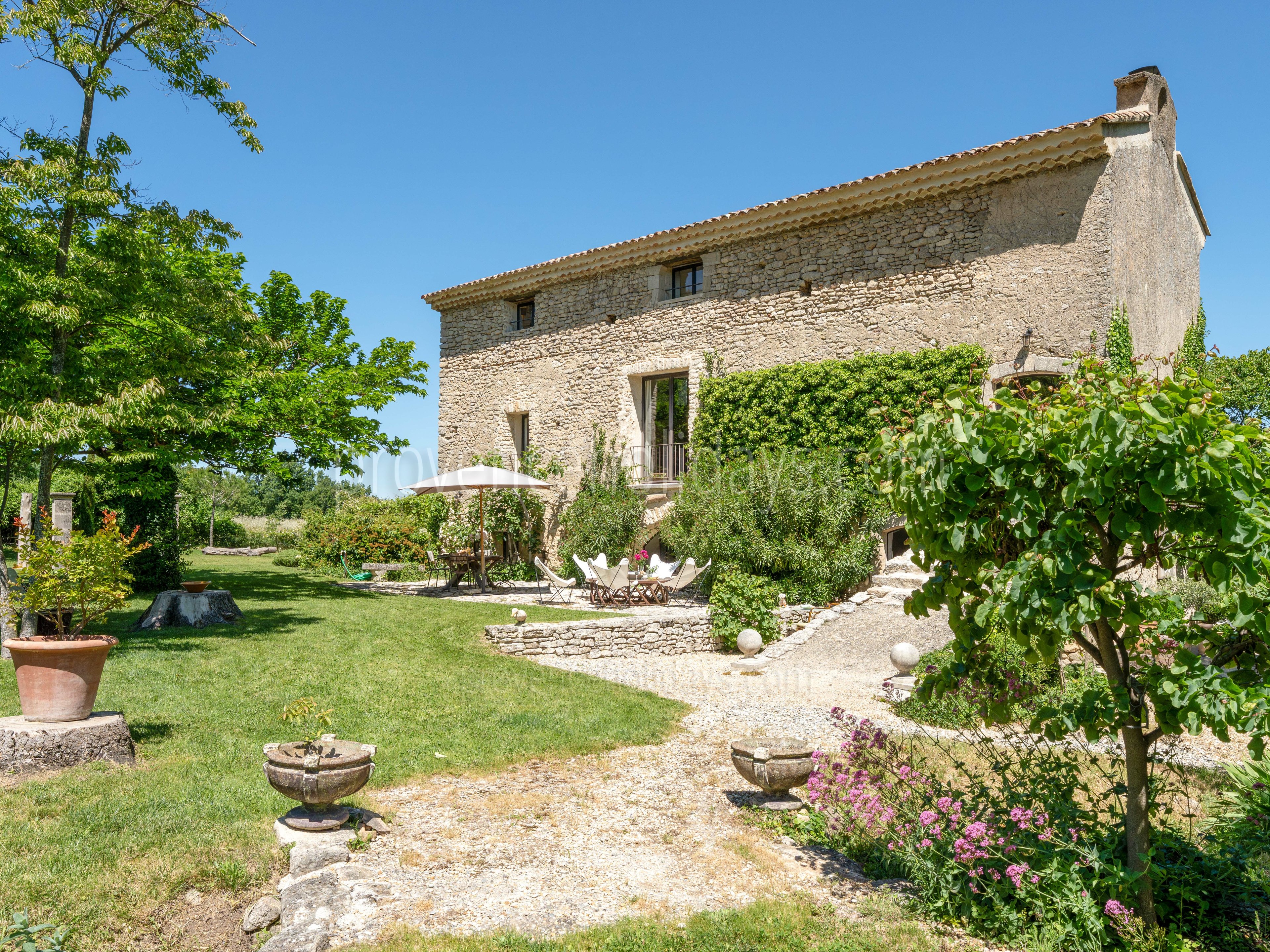 17 - La Chapelle Saint-Pons: Villa: Exterior