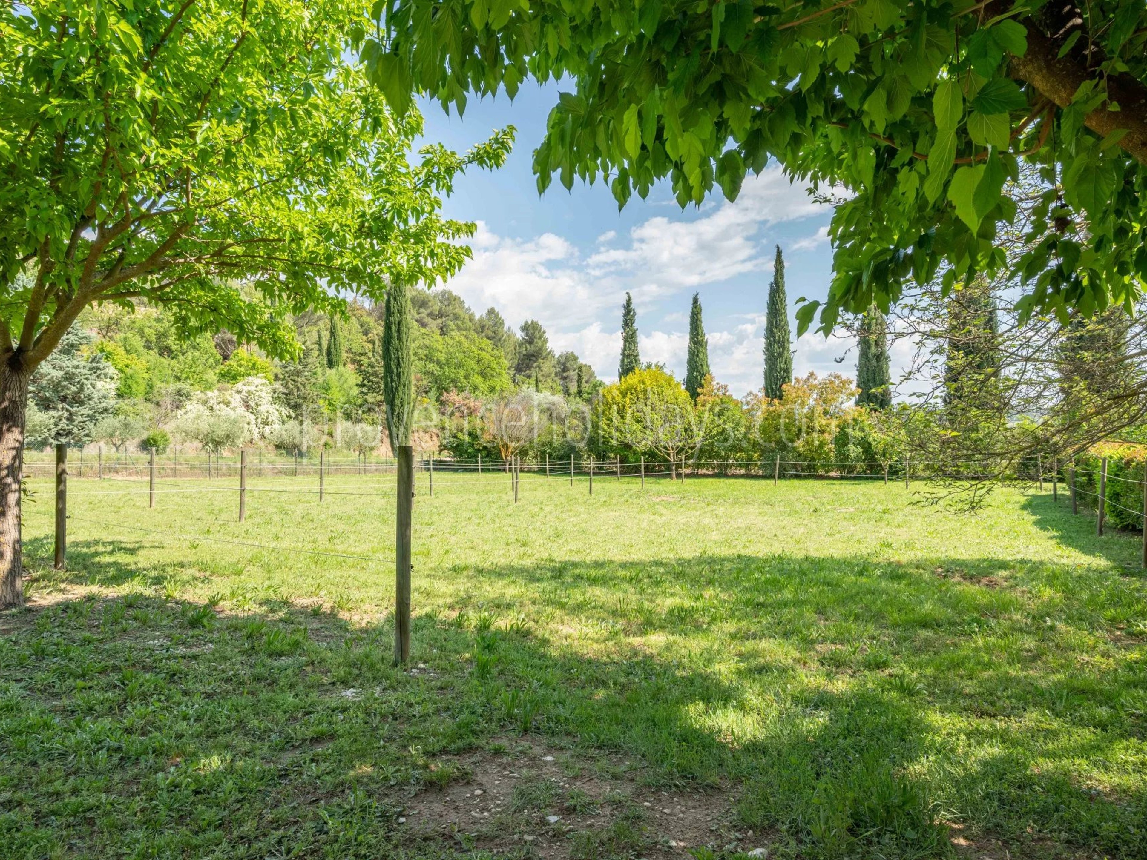 16 - Provençal mas in Ansouis: Villa: Exterior