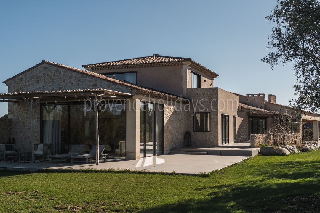 36 - Les Jardins Blancs: Villa: Exterior