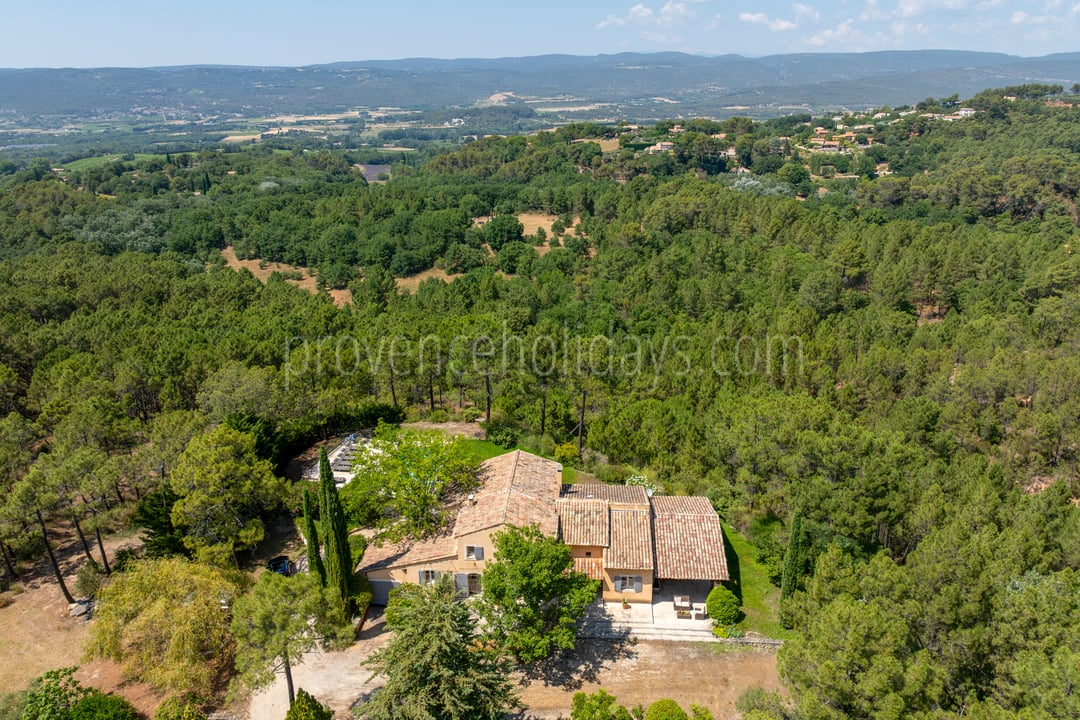36 - La Maison des Ocres: Villa: Exterior