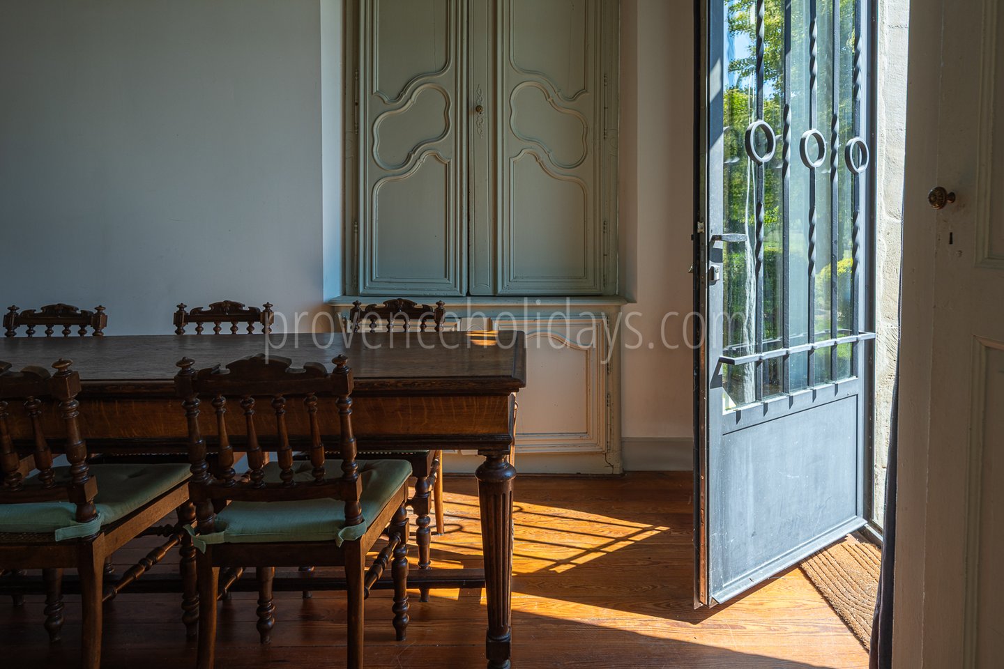 31 - Mas du Lierre: Villa: Interior