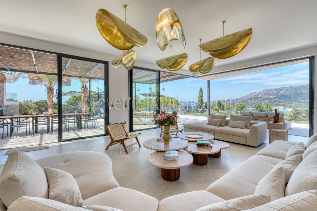 11 - Domaine de la Baie: Villa: Interior