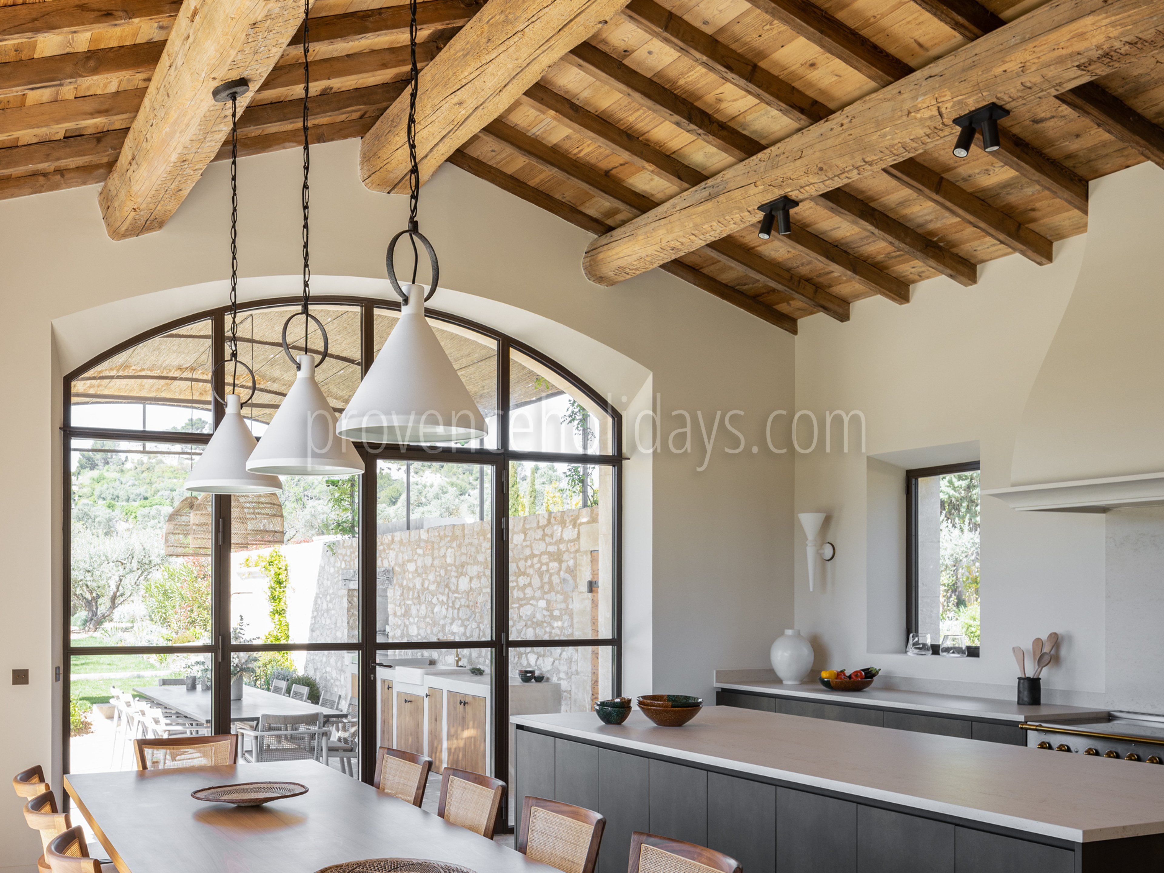 30 - Mas Chabaud: Villa: Interior