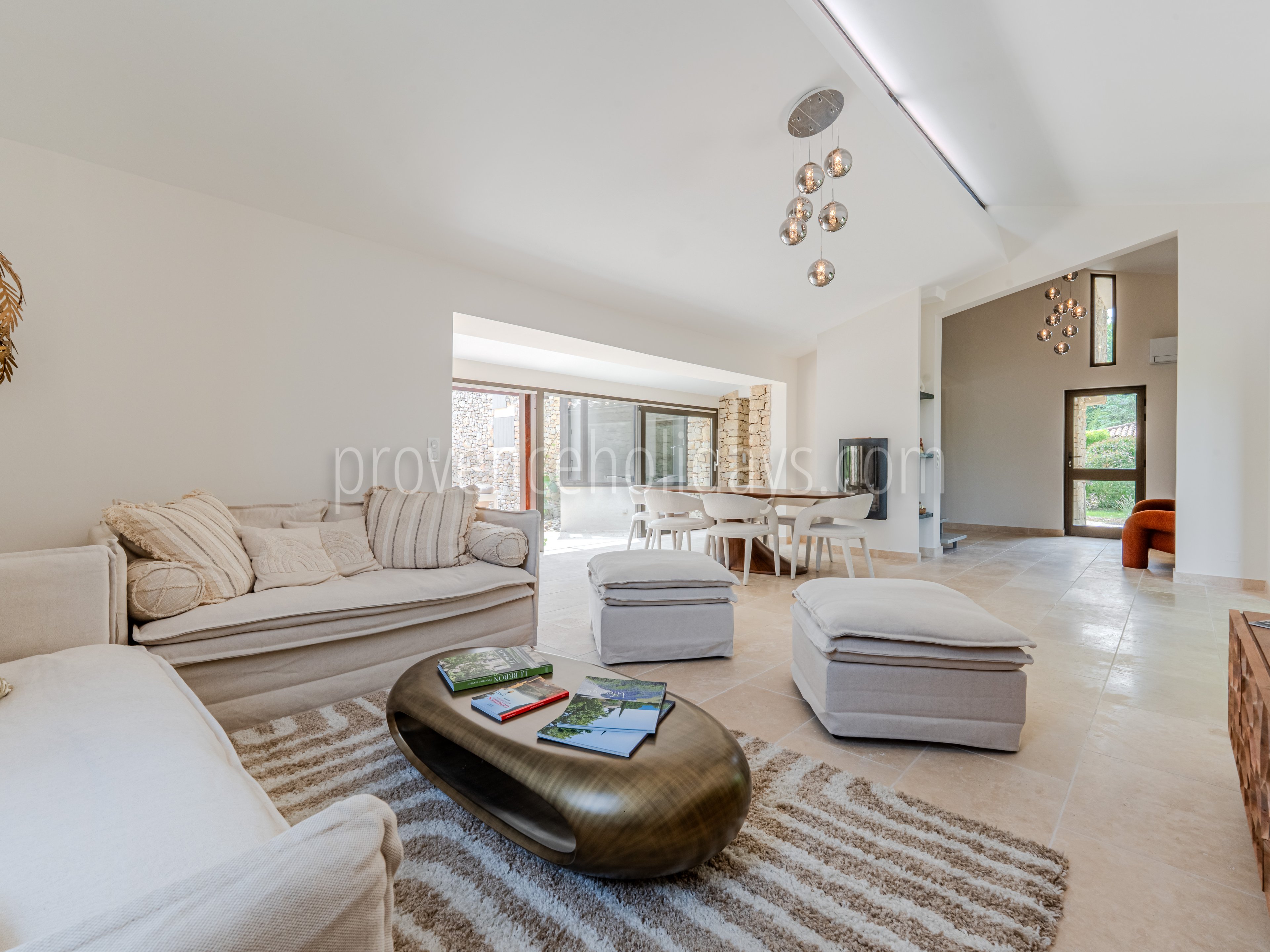 1 - Mas de la Rivière Secrète: Villa: Interior