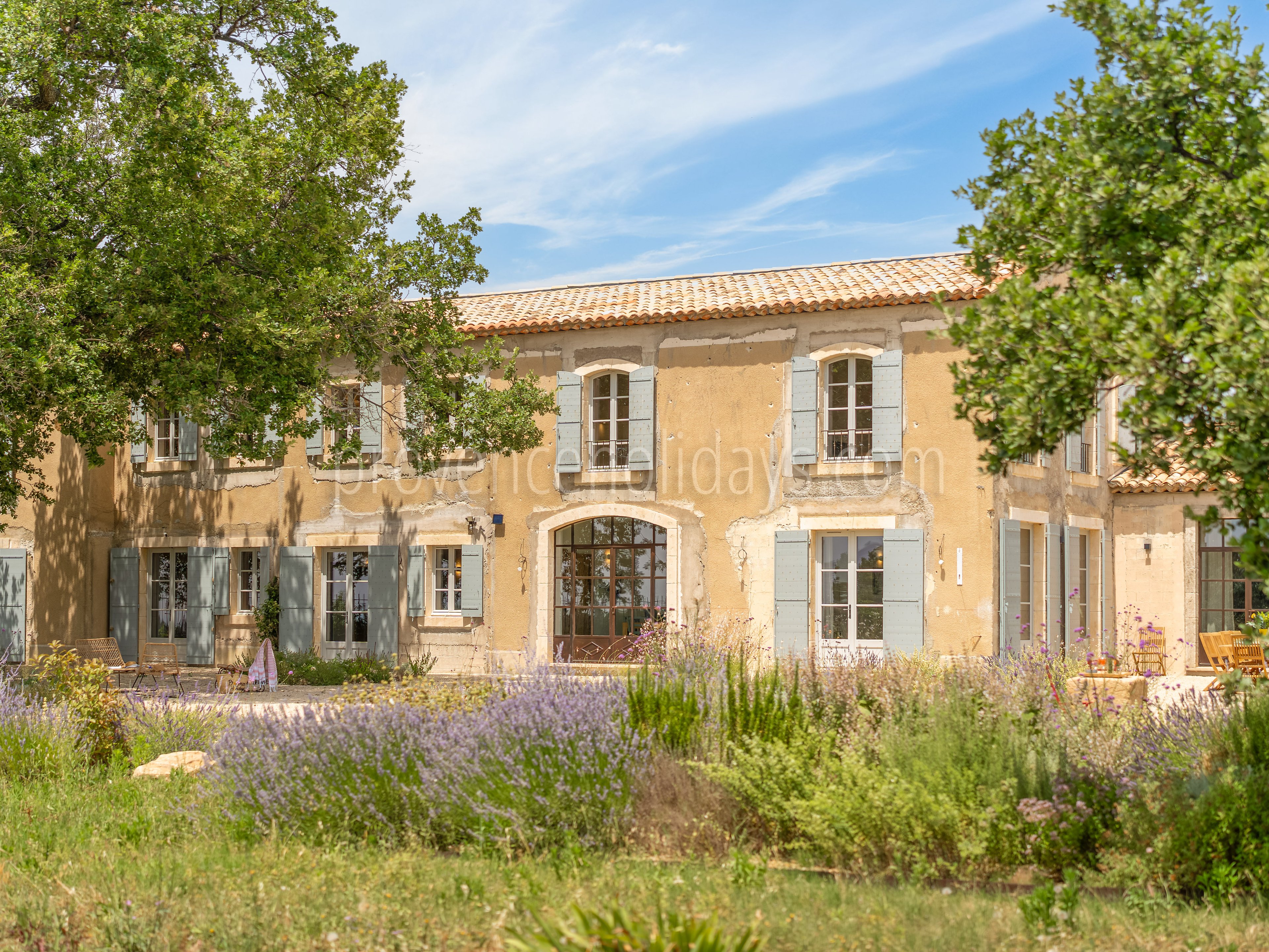 23 - Mas des Chênes: Villa: Exterior