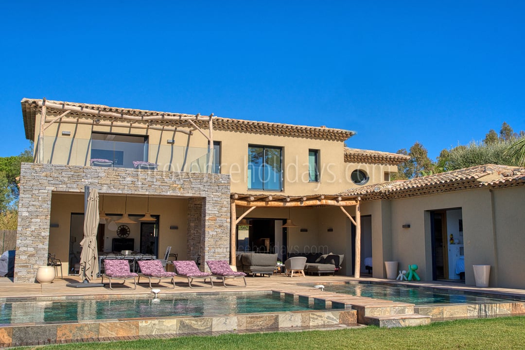 Luxuriöse Villa mit fünf Schlafzimmern in Saint-Tropez