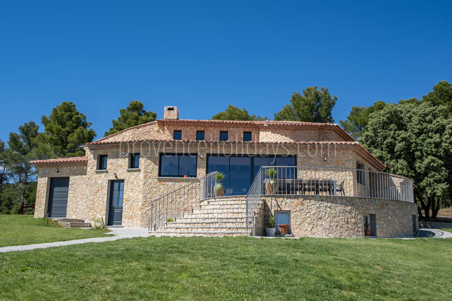1 - Mas de l\'Eolienne: Villa: Exterior