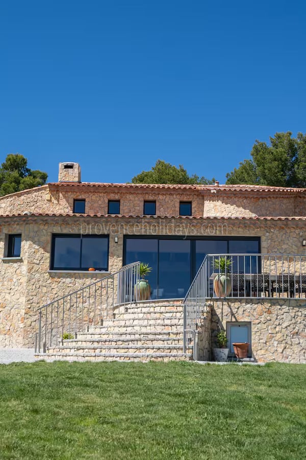 1 - Mas de l\'Eolienne: Villa: Exterior
